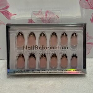 Nail Reformation Nails Almond Black Gold‎ French Tips 32 Nails Kit